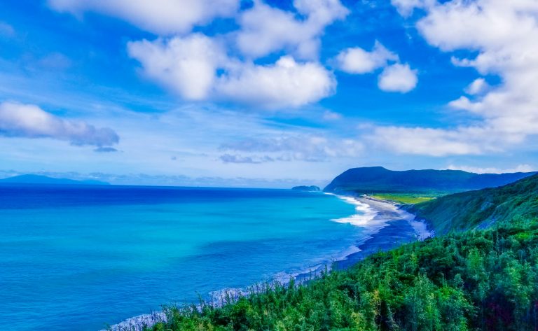 新島 羽伏浦海岸